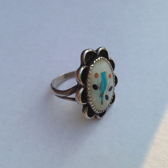 Vintage Zuni Turquoise Bird Inlay Ring – Size 6.5 – Sterling Silver – Signed “T” - Picture 5 of 12